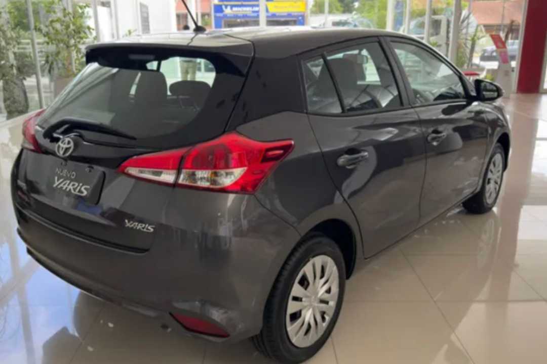foto- TOYOTA-YARIS