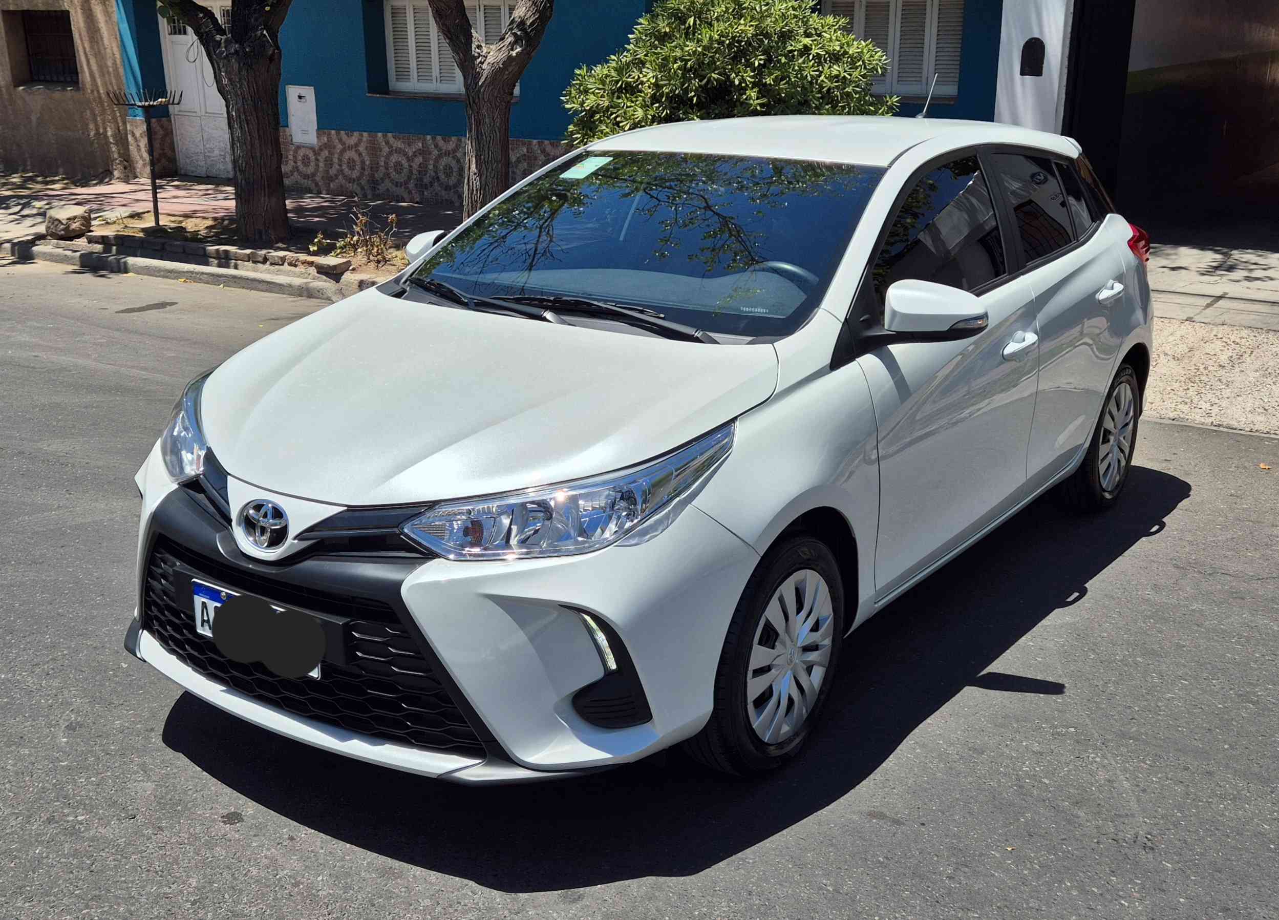 foto- TOYOTA-YARIS