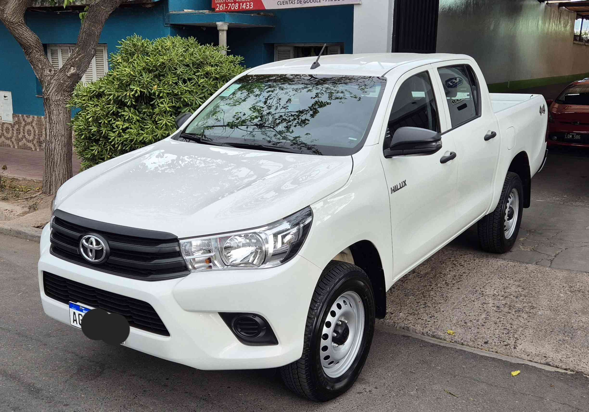 foto- TOYOTA-HILUX L/16